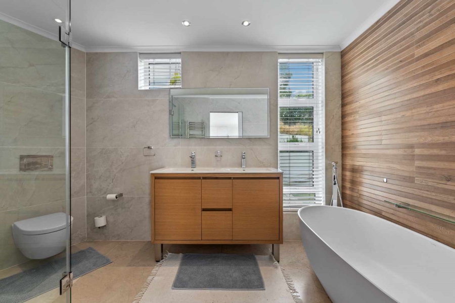 4 Bedroom Property for Sale in Camps Bay Western Cape